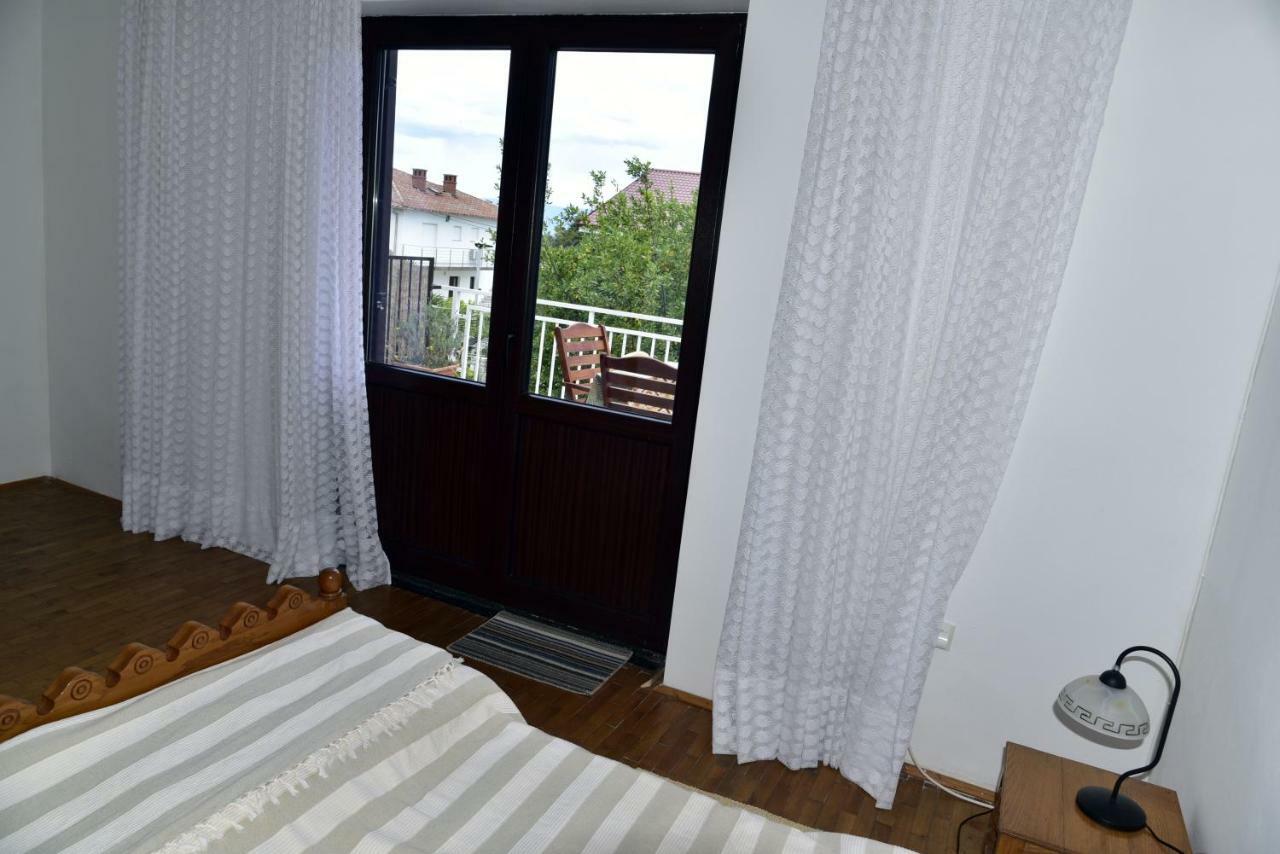 Apartment Palm Tree Малинска Экстерьер фото