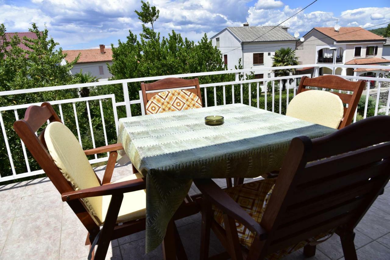 Apartment Palm Tree Малинска Экстерьер фото